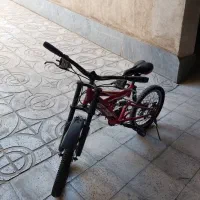 دوچرخه|دوچرخه، اسکیت، اسکوتر|اسفرورین, |دیوار