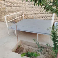 تخت فلزی راحتی