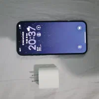 آیفون ۱۲ پرو مکس  با شارژر اصلی امریکایی