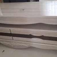 میز آرایش وآیینه یک عدد میز تلویزیون و بوفه