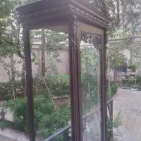 بوفه چوبی کارکرده ولی تمیزوشیک قیمت ۱۲۰۰۰یک ودویست