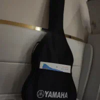 گیتار یاماها C40
