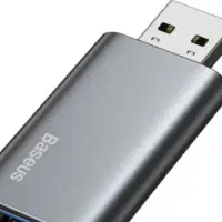 یک عدد فلش پیداشده