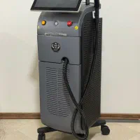 دستگاه لیزر تیتانیوم ۱۲۰۰ وات ۱۰ هزار شات در حد نو