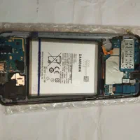 سامسونگ Galaxy A70 با حافظهٔ ۱۲۸ گیگابایت
