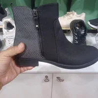 نیم بوت زنانه