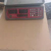 ترازو دیجیتال ۳۰ کیلویی