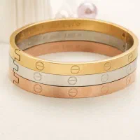 ۱۰ گرم دستبند کارتیر لاو قیمت ۱ درصد بالای تابلو