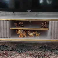 میز تلویزیون در حد نو