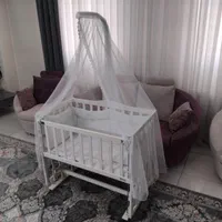 تخت کنار مادر و گهواره|تخت و صندلی بچه|کرج, گلشهر|دیوار