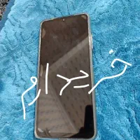 رو .گوشی .نوشته دقت کنید