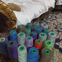 نخ رنگی