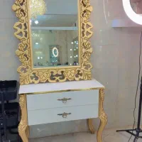 آینه و کنسول