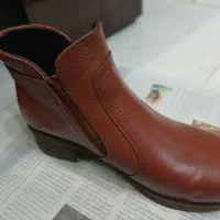 نیم بوت .چرم اصل. زنانه . نو|کیف، کفش، کمربند|زنجان, |دیوار