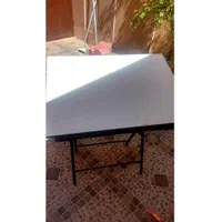 میز تاشو برای هراستفاده‌ای سالم بدون خطوخش و کندگی