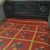 تخت دو نفره به همراه دراور و پاتخت