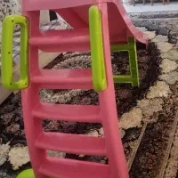 سرسره بازی بچه