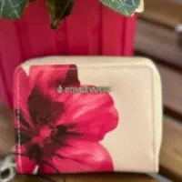 کیف پول گلدار استرادیواریوس