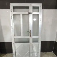 درب آلومینیومی با چهارچوب - سالم