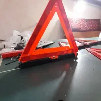 ۷عددچراغ خطر سه گوش کاملا نو