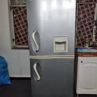 یخچال و فریزر در حد نو