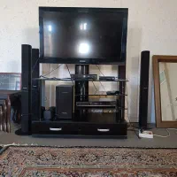 تلویزیون با ال سی دی ومیز