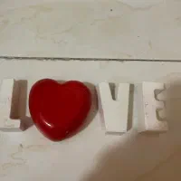 مجسمه لاو در دو حالت افقی و عمودی