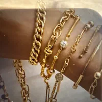 گمشده دستبند طلا