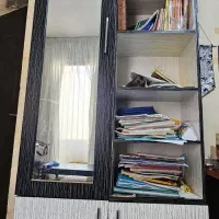 کمد لباس و کتابخانه
