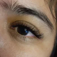 پذیرش مدل اکستنشن مژه