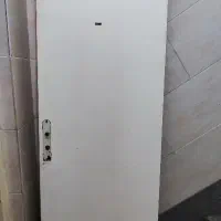 در دستشویی و حمام