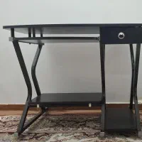 میز کامپیوتر