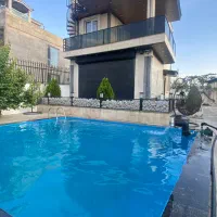 ۷۰۰ متر زمین