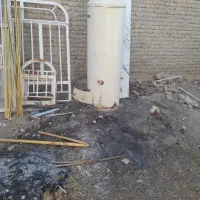 فروش پنجره اهنی ودرب پارکینگ دست دوم|مصالح و تجهیزات ساختمان|نقده, |دیوار