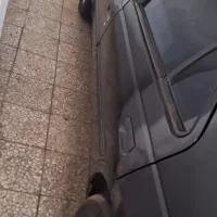 پژو  ۴۰۵ مدل ۸۳