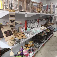 قفسه مغازه ایستاده|فروشگاه و مغازه|شاهینشهر, گزبرخوار|دیوار