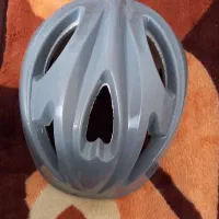 کلاه ایمنی  دوچرخه سواری یا اسکیت