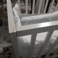 تخت کنار مادر|تخت و صندلی بچه|رباط‌کریم, رباط‌کریم|دیوار