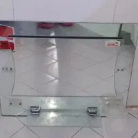 روشویی و آینه سرویس بهداشتی