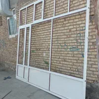 درب و پنجره آلومینیوم