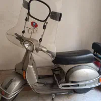 وسپا ال ام ال نقره ای