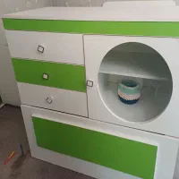 تخت وگهواره کودک ونوجوان .وتشک که کاملا نوهستش|تخت و صندلی بچه|شاهینشهر, نظامی|دیوار