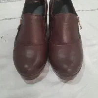کفش زنانه چرم سایز ۳۹