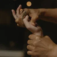 روغن درمانی ماساژ ریلکسی سوئدی