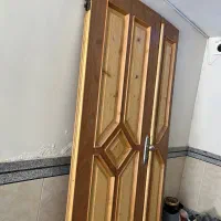 درب چوبی آپارتمانی و گارد آهنی فرفورژه در حد نو|مصالح و تجهیزات ساختمان|همدان, |دیوار