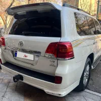 تویوتا لندکروز ۲۰۱۰
