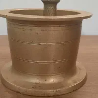 هاونگ برنج باقدمت ۸۰سال باوزن ۵کیلو۶۰۰گرم