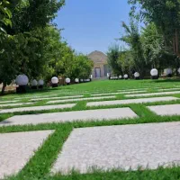 عمارت هزار متری با استخر سرپوشیده
