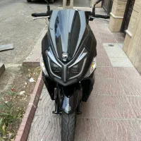J200