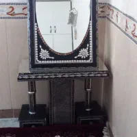میز وآیینه